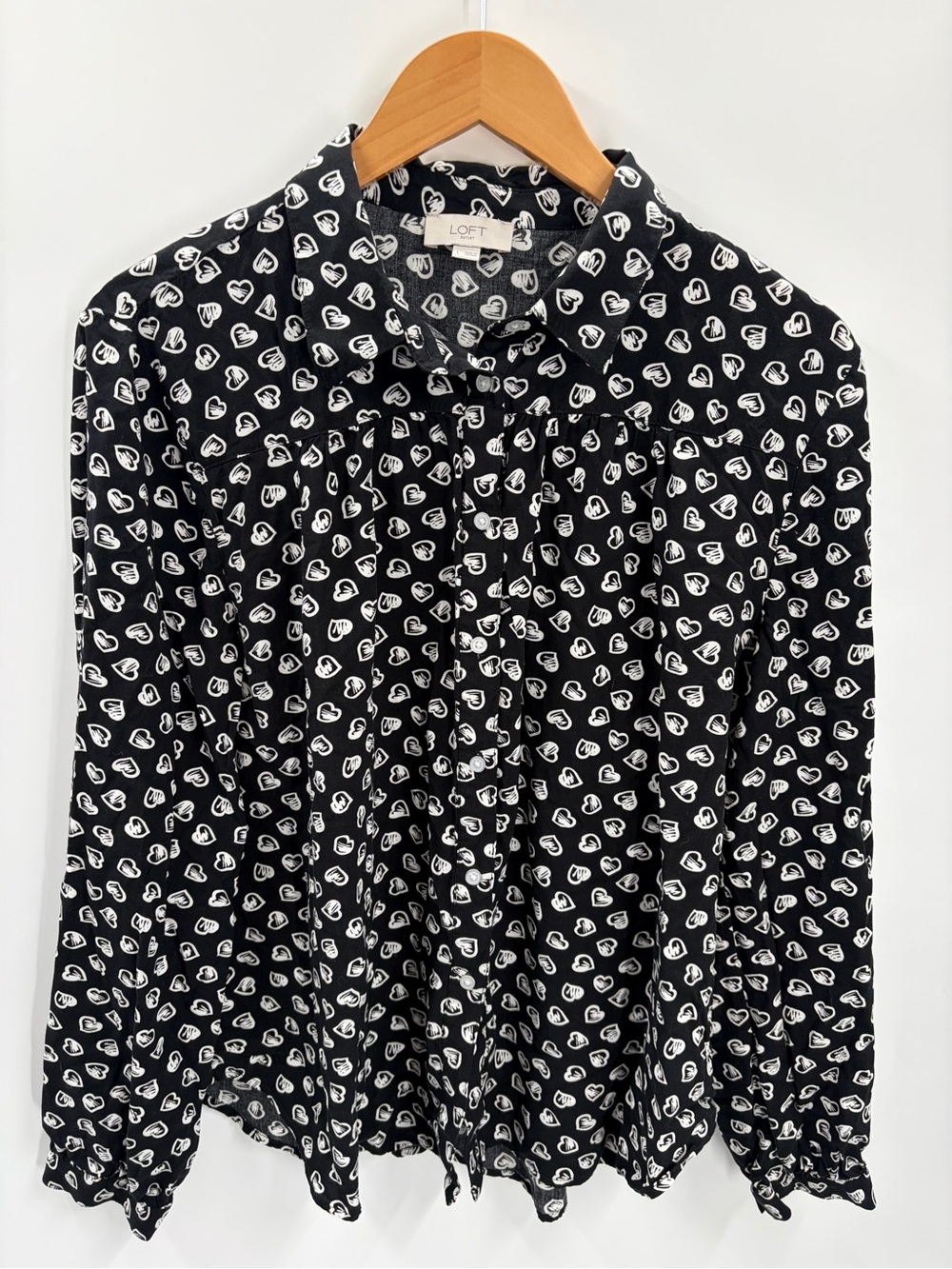 LOFT Black & White Heart Print Button Down Blouse Size L